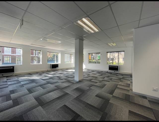 322M² OFFICE TO LET IN SANDTON CENTRAL